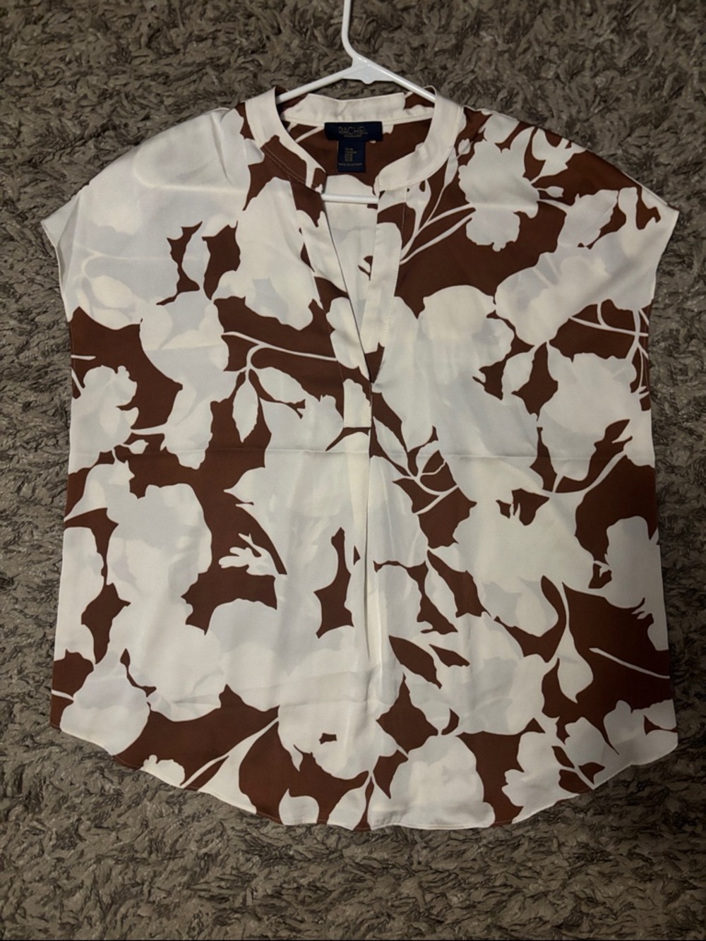 RACHEL Rachel Roy White and Brown Floral Split-Neck Blouse